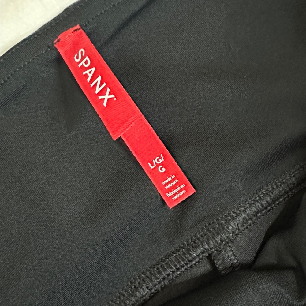 Spanx Faux Patent Leather Leggings Size L - Picture 5 of 12